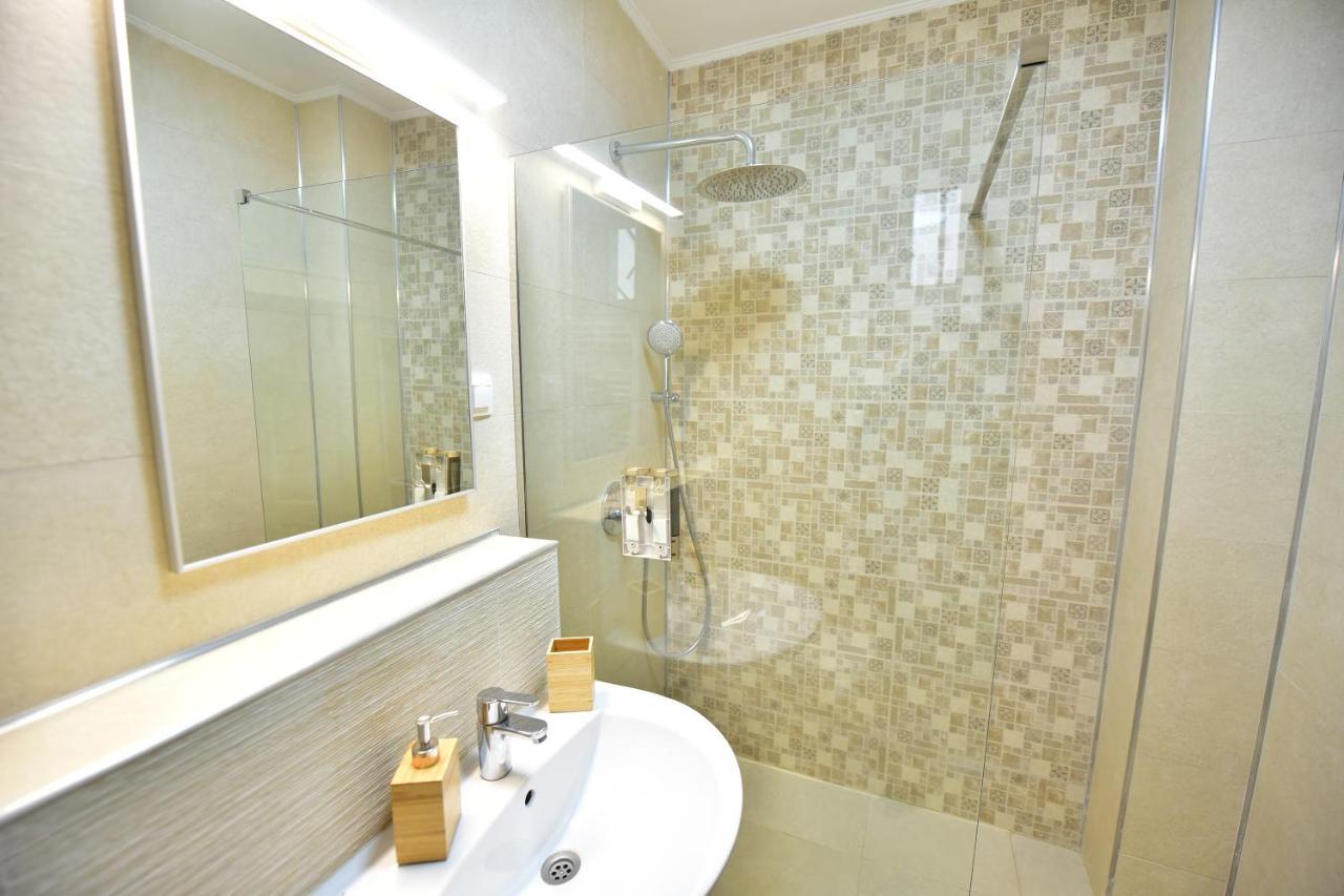 Villa Flh - House Angelique Sibiu Esterno foto